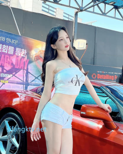 【2023-06-12】Fuxxing boobs in the car